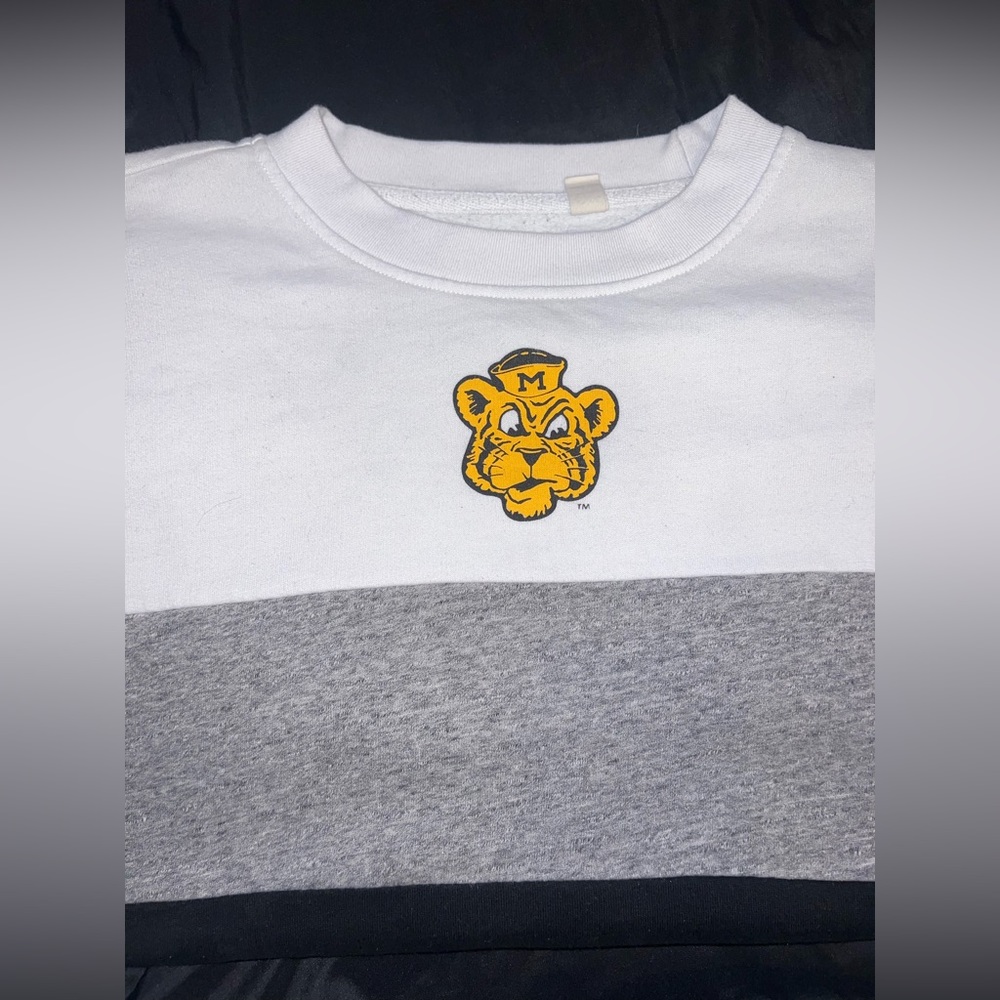 “VINTAGE” MIZZOU CREWNECK